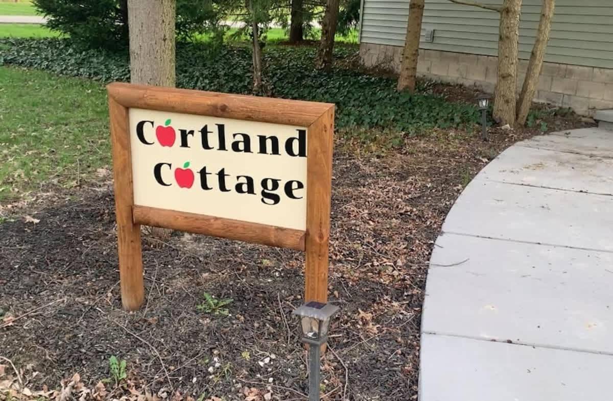 The Cortland Cottage At Brant'S Apple Orchard Ashtabula Exterior foto